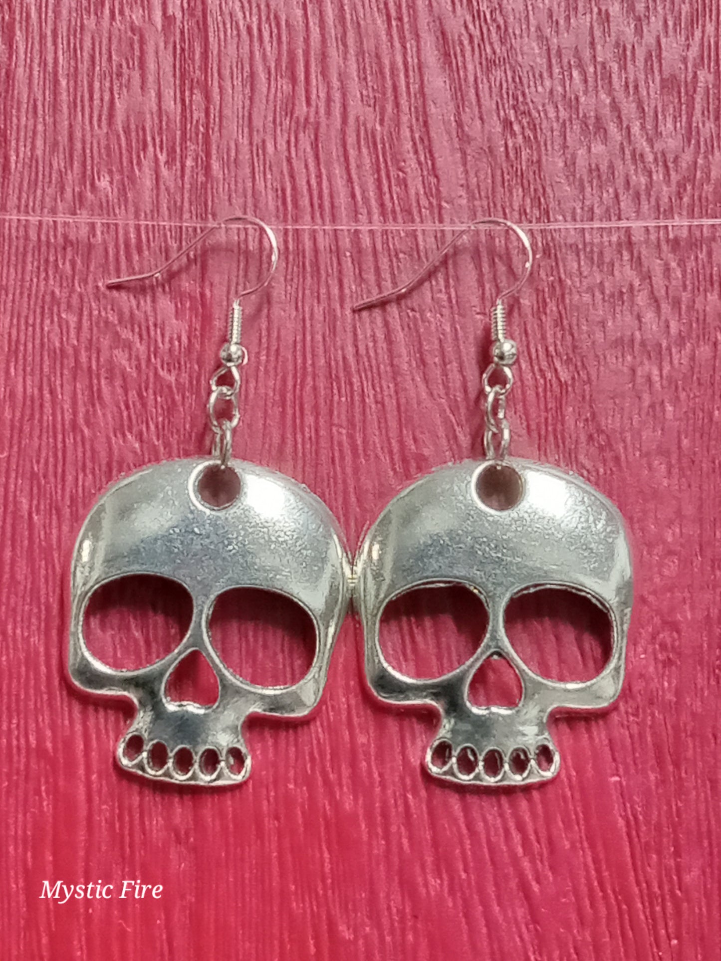 Skully Vibe Earrings