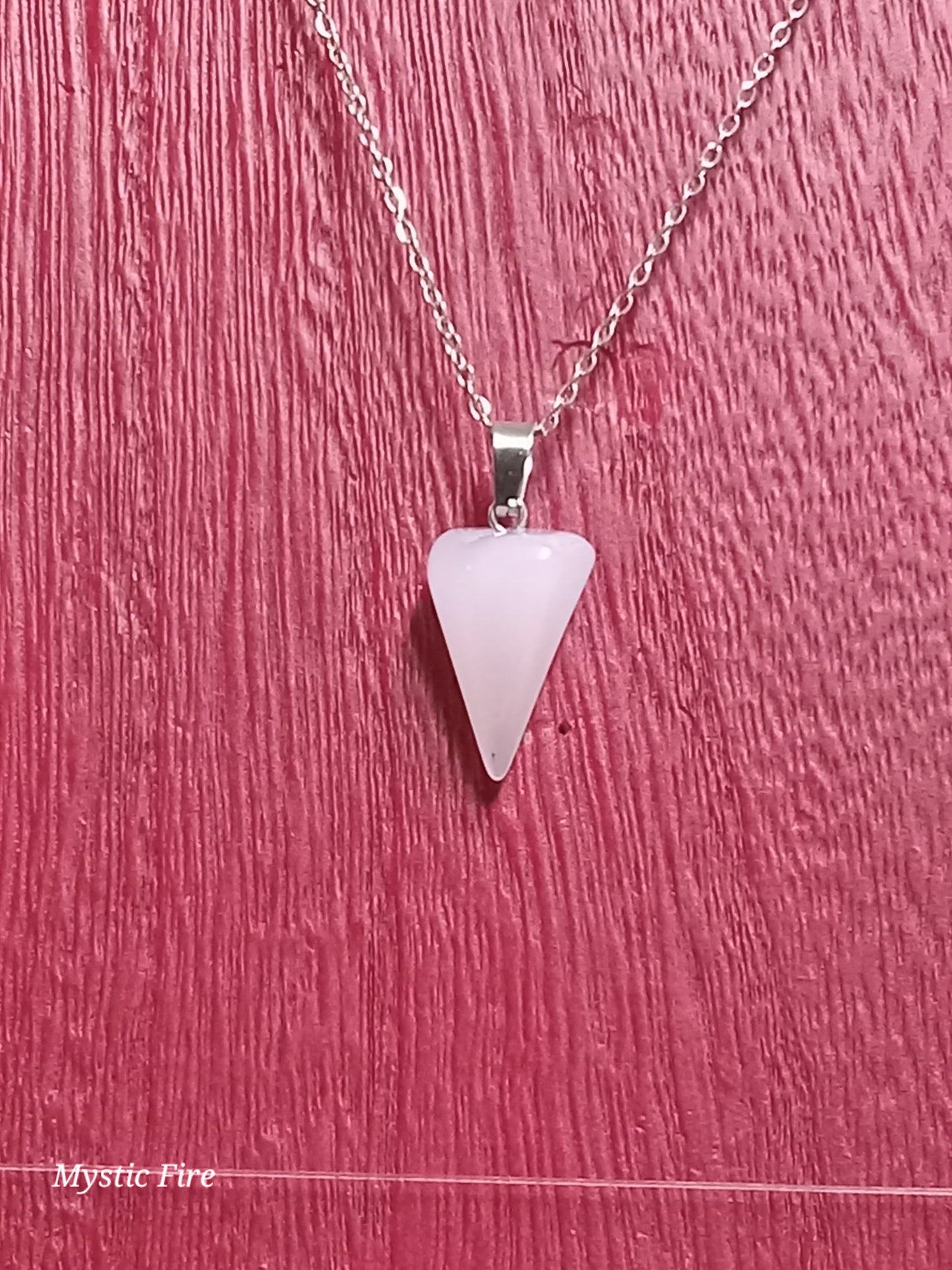 Resin Pendulum Point Necklace