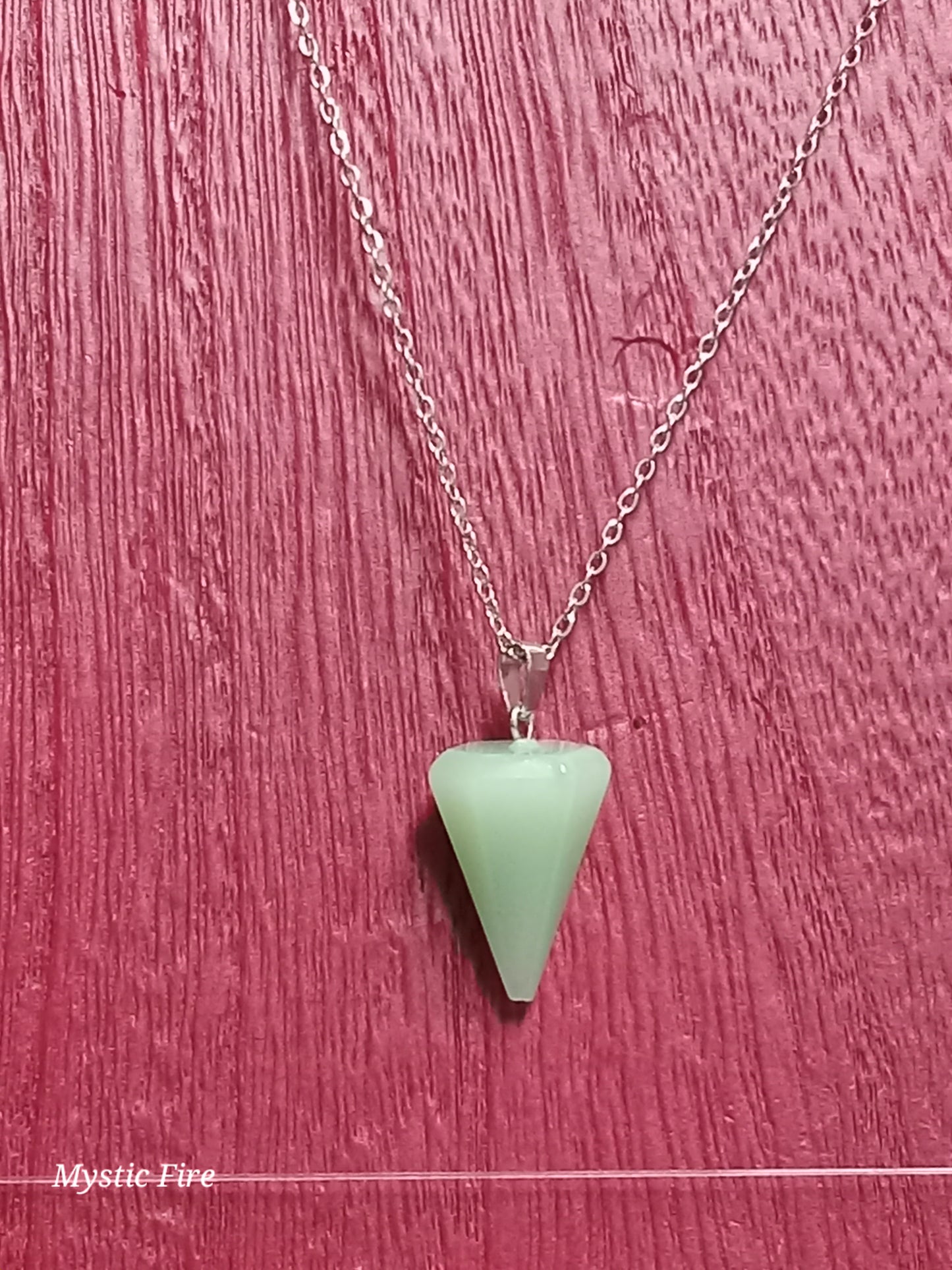 Resin Pendulum Point Necklace